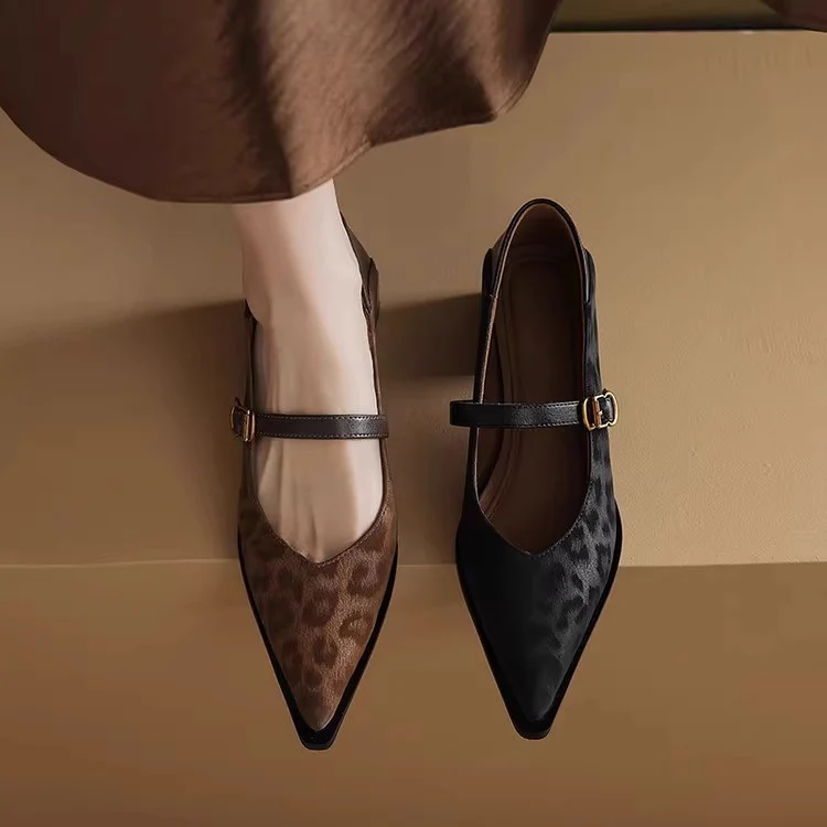 Damen Ballerinas mit elegantem Riemen und dekorativem Verschluss Heidi Mode