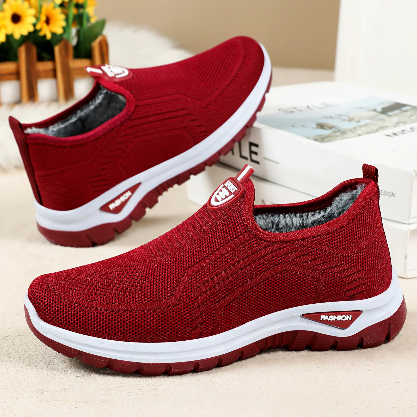 Damen Bequeme Slip-On Freizeitschuhe mit atmungsaktivem Strickdesign Heidi Mode