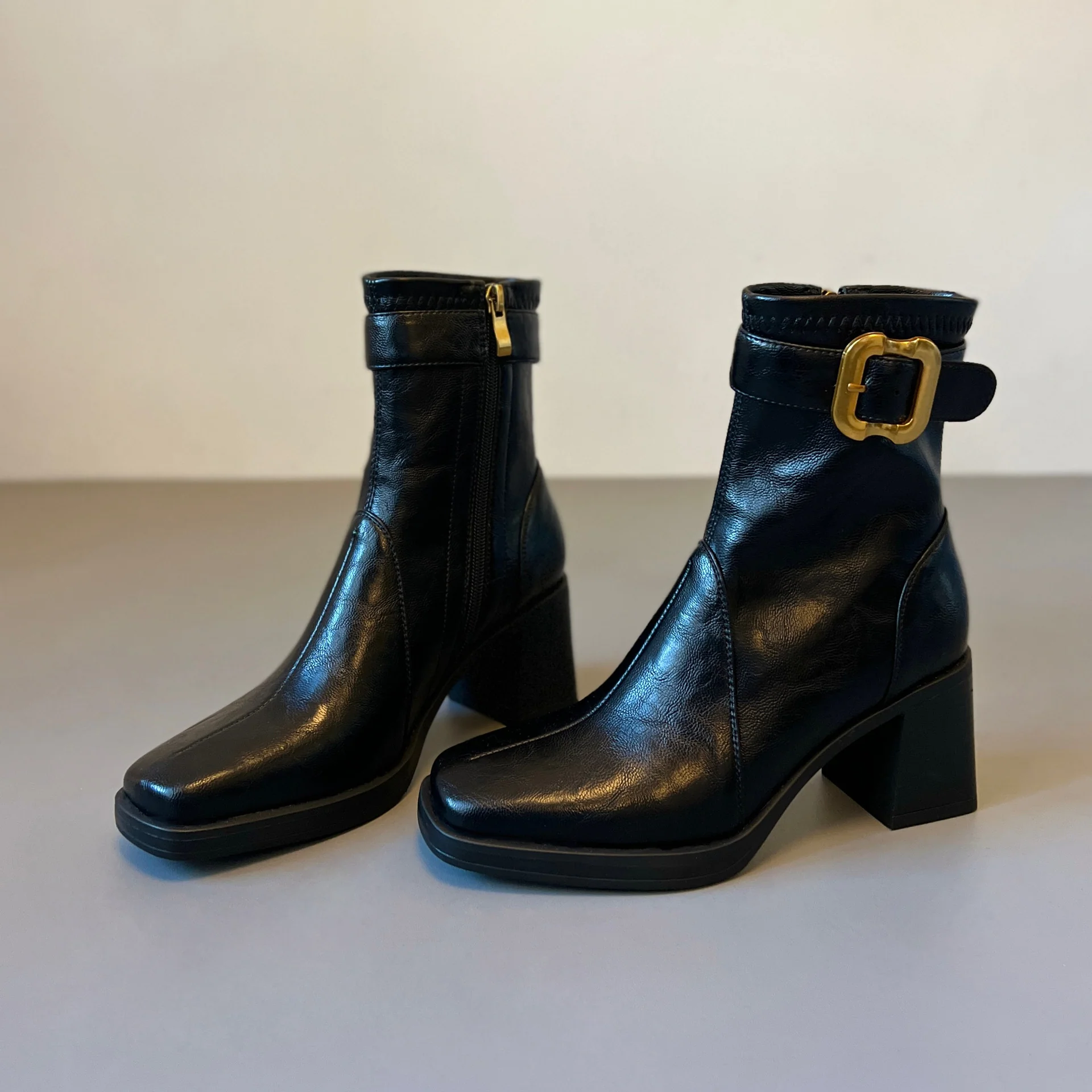 Damen Elegante Ankle Boots mit modischer Schnallen-Applikation Heidi Mode - Image 4
