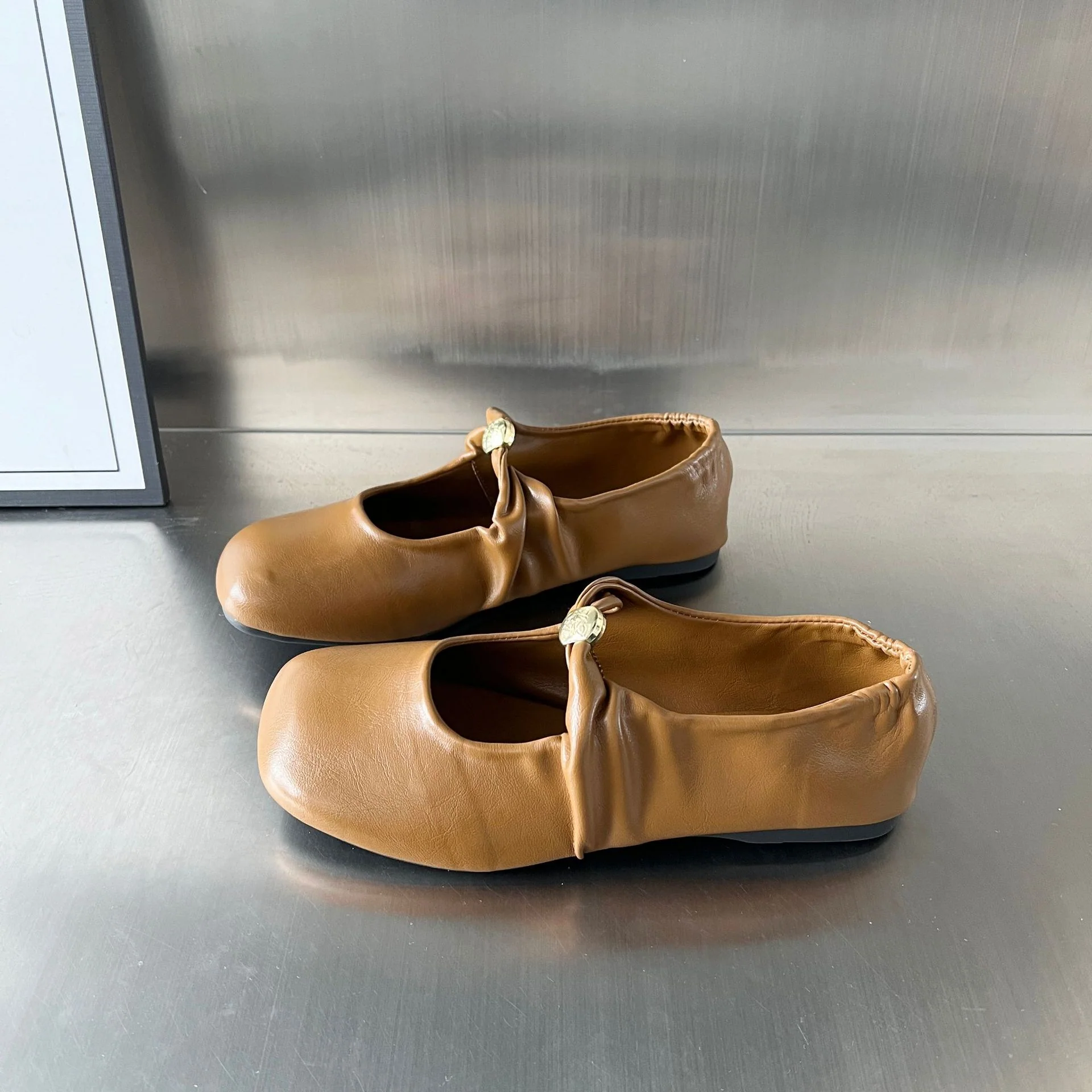 Damen elegante Ballerinas mit dekorativem Riemen und komfortablem Fußbett Heidi Mode