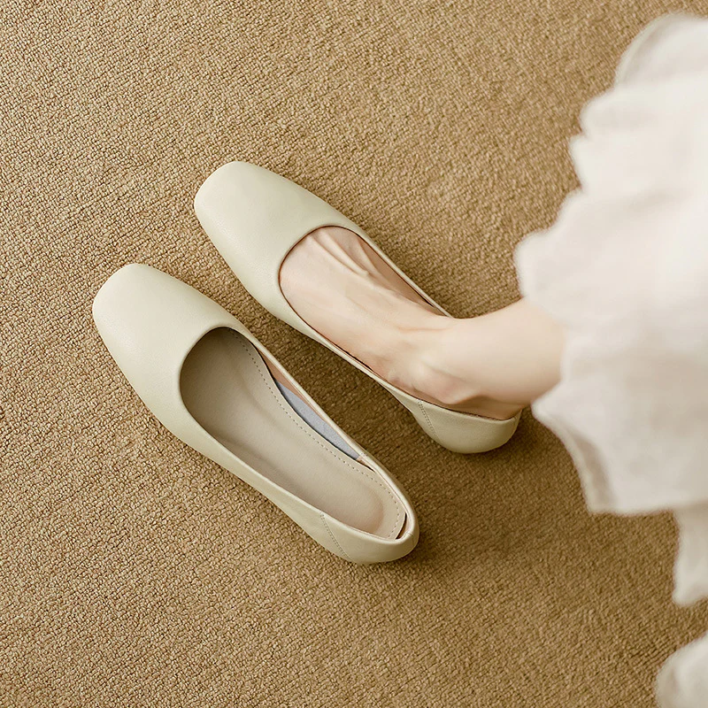 Damen elegante Ballerinas mit komfortablem Fußbett und hochwertiger Lederoberfläche Heidi Mode