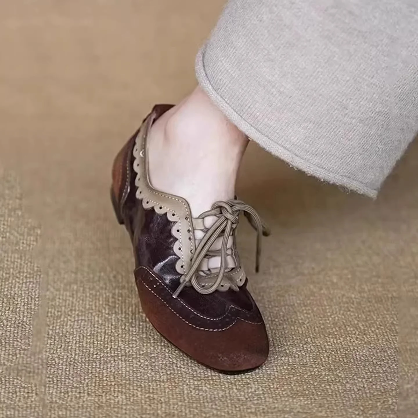 Damen elegante Schnürschuhe mit modischem Wellenmuster und feiner Ziernaht Heidi Mode