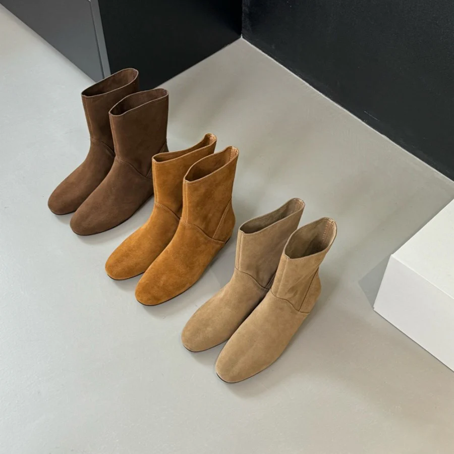 Damen Elegante Stiefeletten aus weichem Wildleder mit praktischem Anziehschlitz Heidi Mode