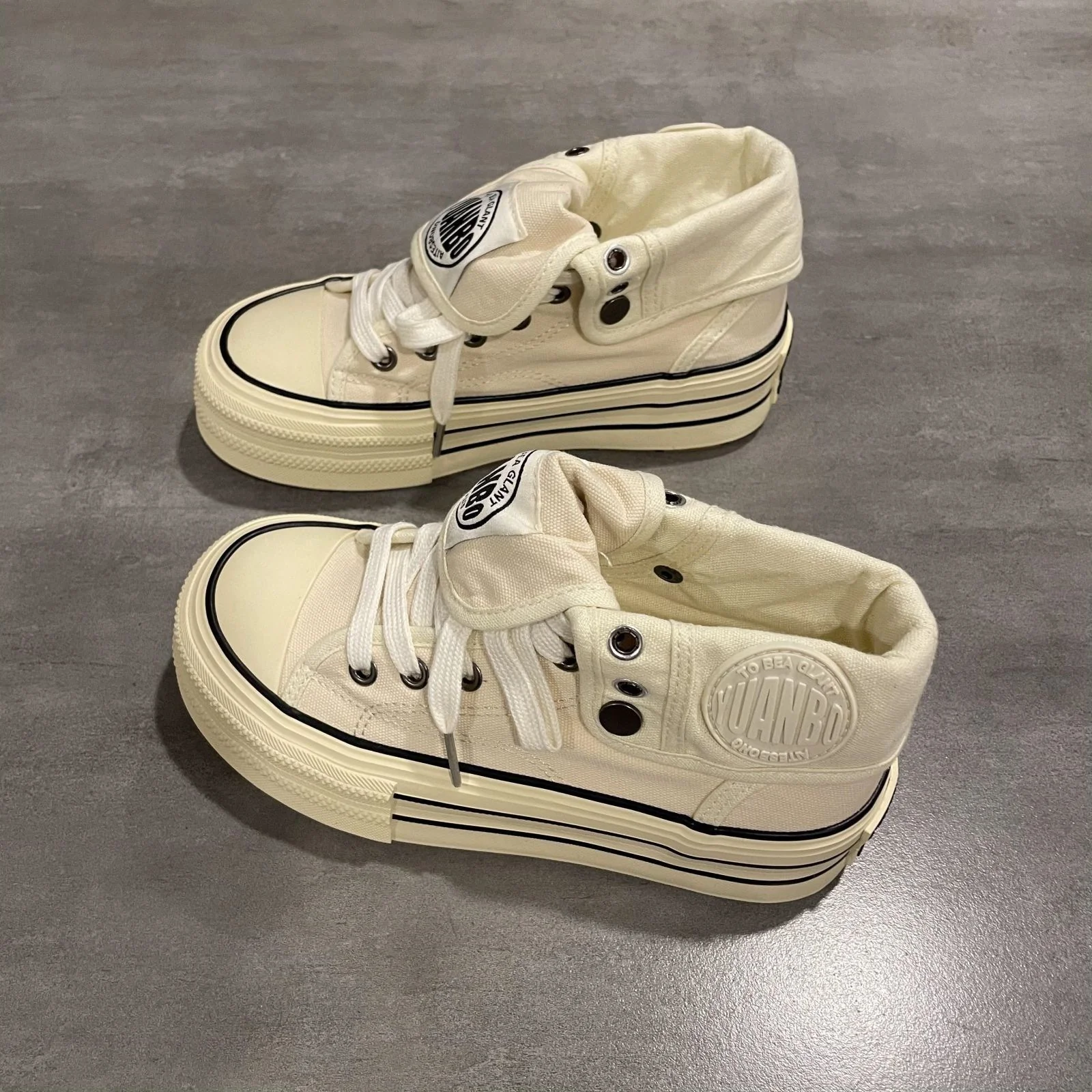 Damen Hohe Plattform-Sneaker mit modischem Design und praktischer Knöchelstütze Heidi Mode - Image 2
