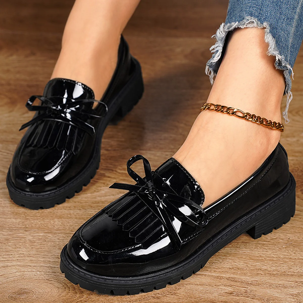 Damen Klassische Loafers mit elegantem Lackfinish und modischem Schleifen-Detail Heidi Mode