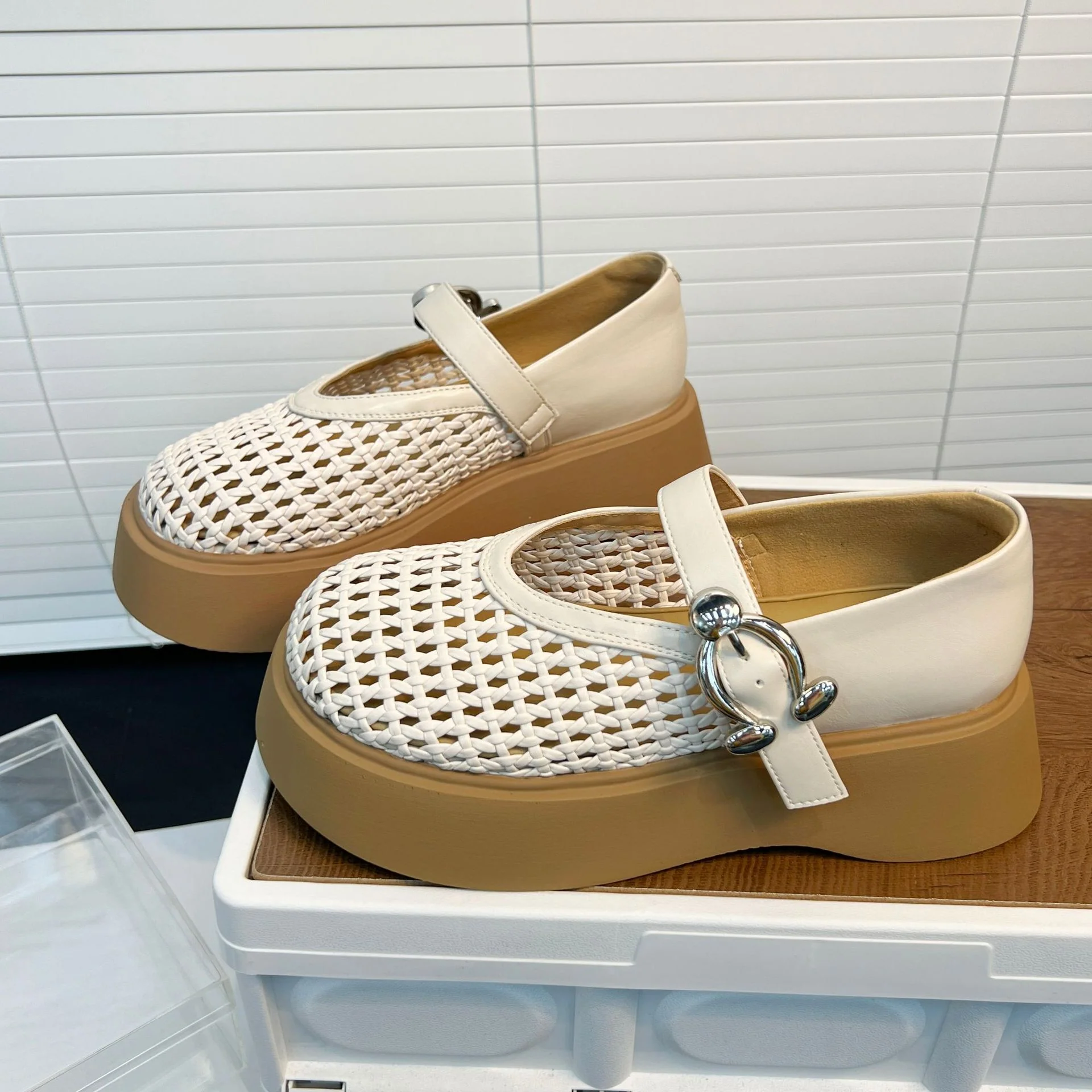 Damen Komfortable Plateau-Schuhe mit Netzdesign Heidi Mode