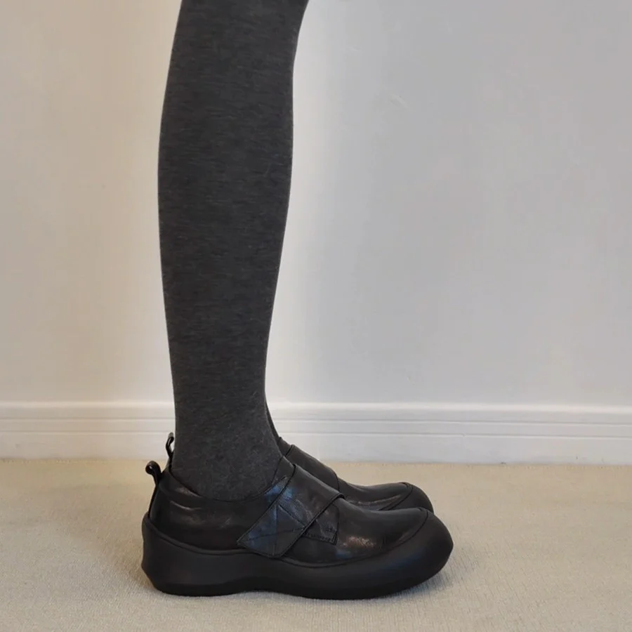 Damen Komfortable Slipper mit seitlichem Gummizug und atmungsaktiver Sohle Heidi Mode