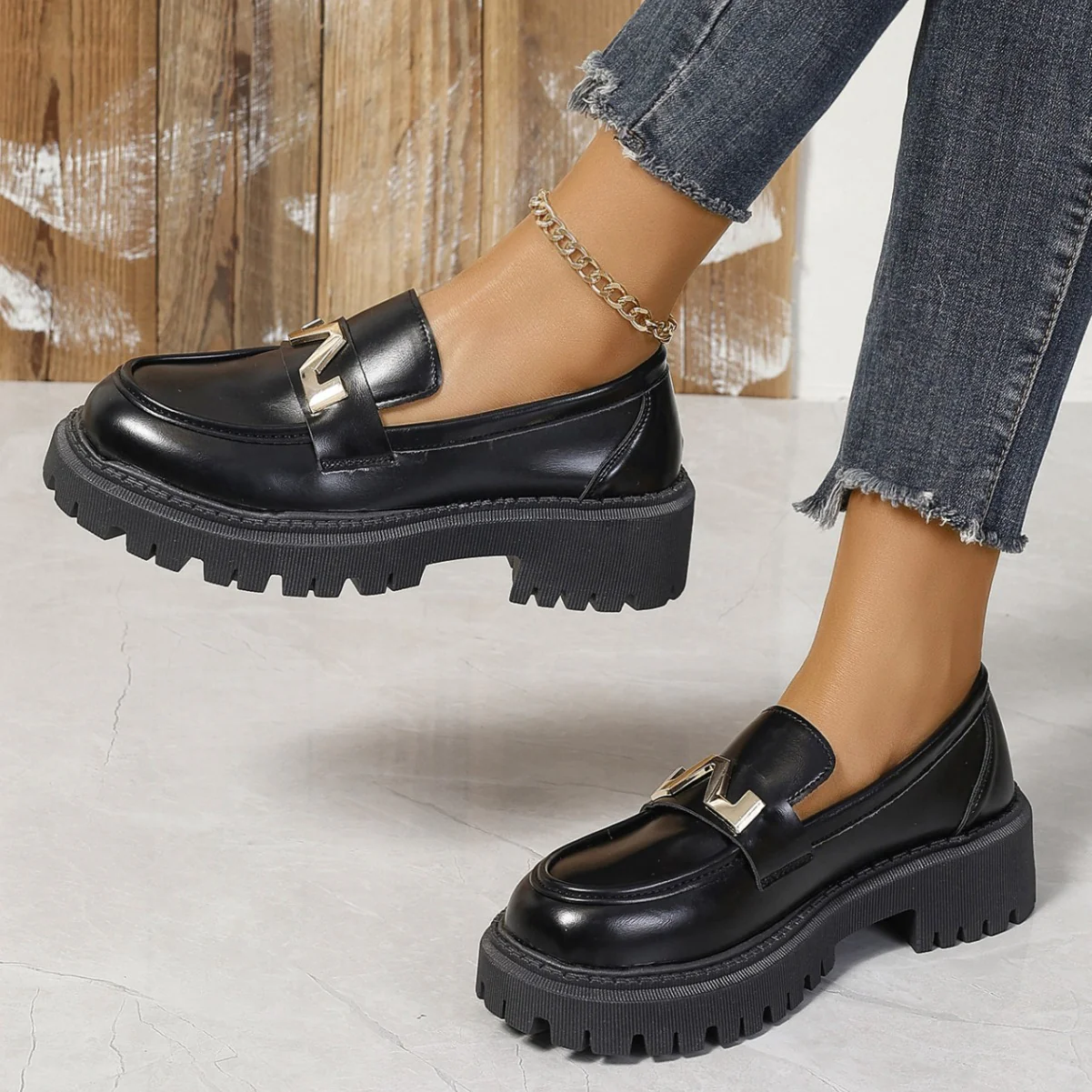 Damen Loafers mit robustem Profilsohle und modischem Schnallen-Detail Heidi Mode