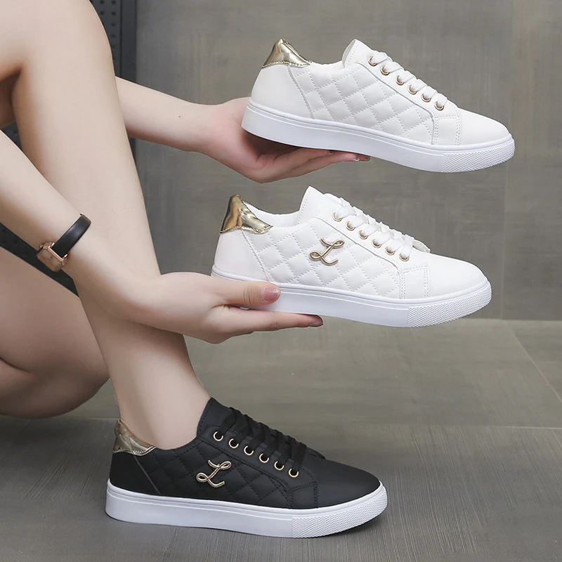 Damen Modische Sneakers mit gestepptem Obermaterial und goldenen Akzenten Heidi Mode