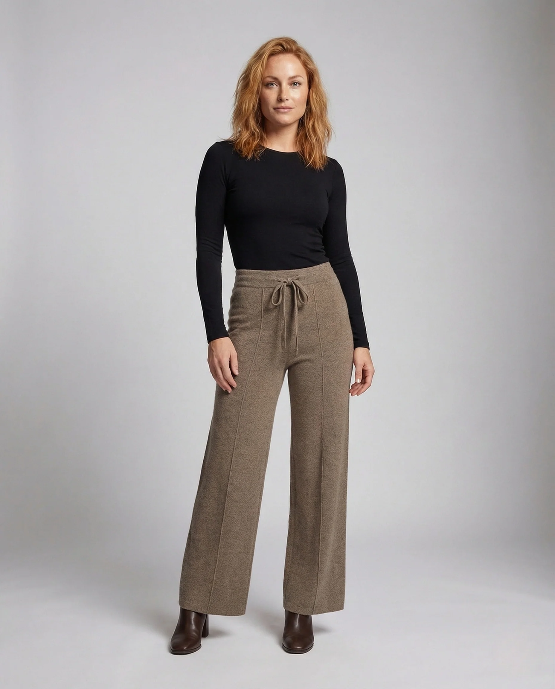 Damen Strickhose High Waist mit Bügelfaltenoptik und Kordelzug