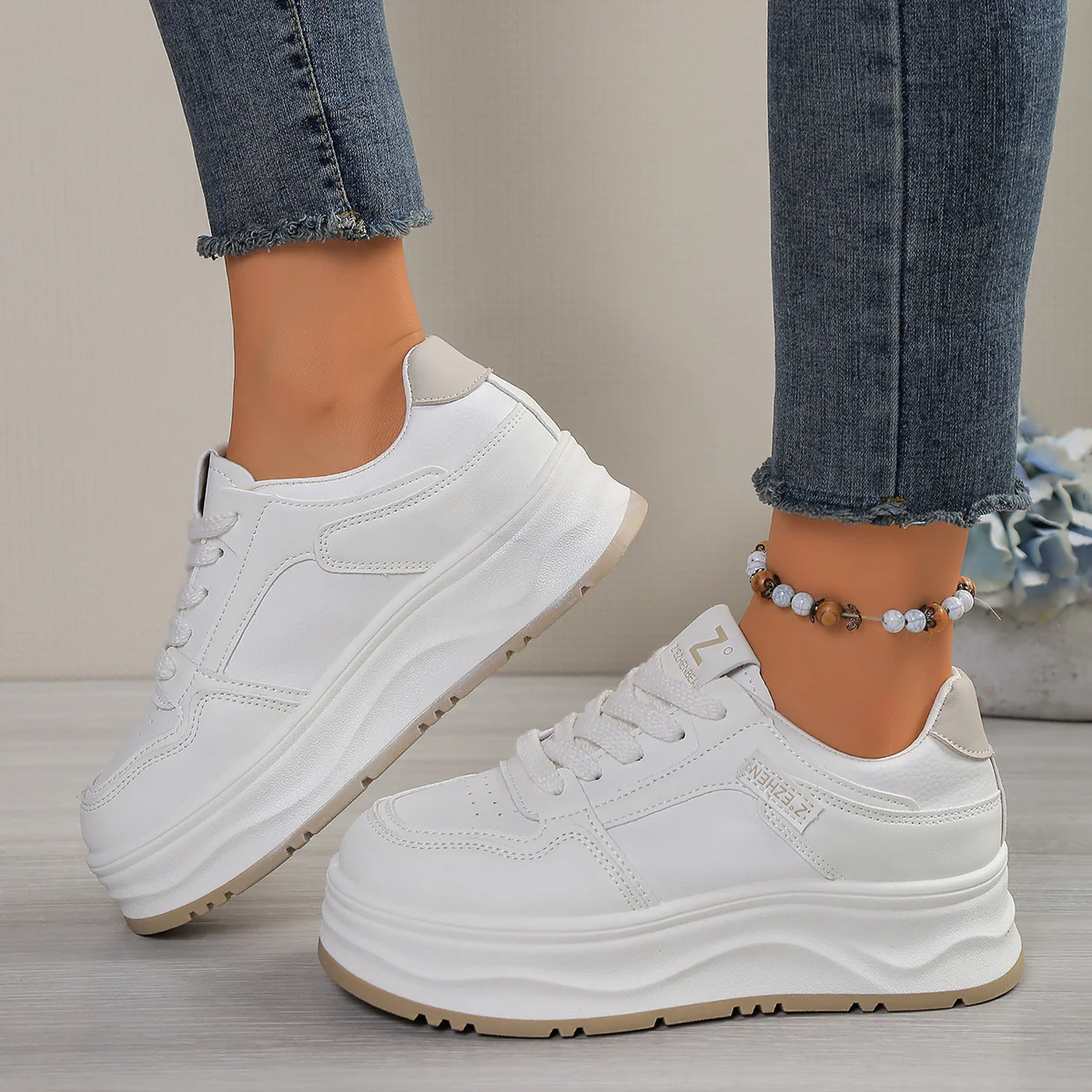 Damen Plattform-Sneaker mit bequemer dämpfender Sohle und modischem Design Heidi Mode