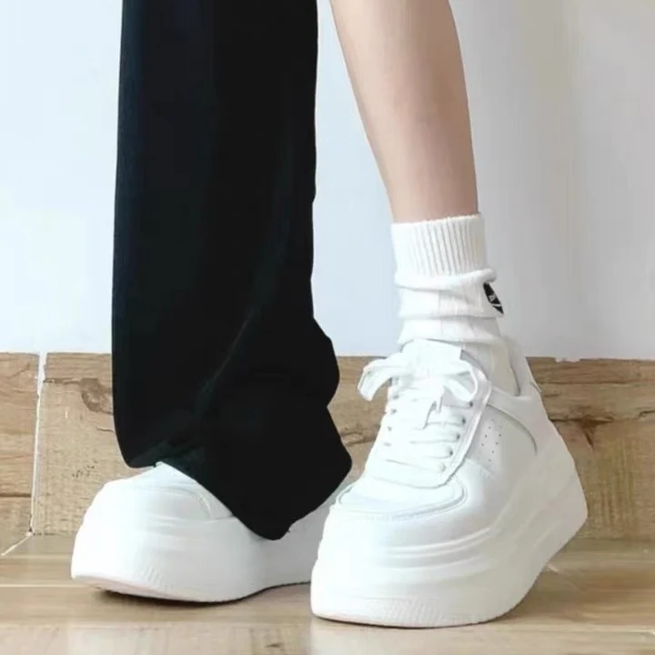 Damen Plattform Sneakers mit bequemer gepolsterter Innensohle Heidi Mode