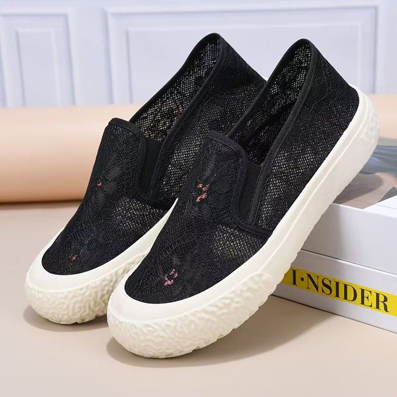 Damen Slip-On Sneakers mit zarter Spitze und rutschfester Sohle Heidi Mode - Image 2