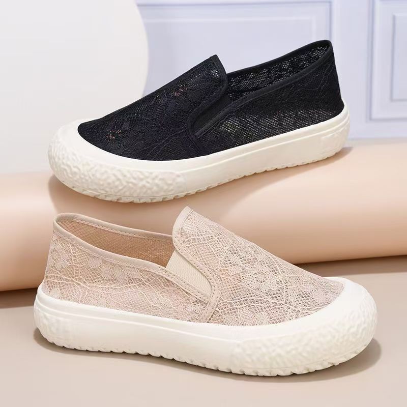 Damen Slip-On Sneakers mit zarter Spitze und rutschfester Sohle Heidi Mode - Image 4