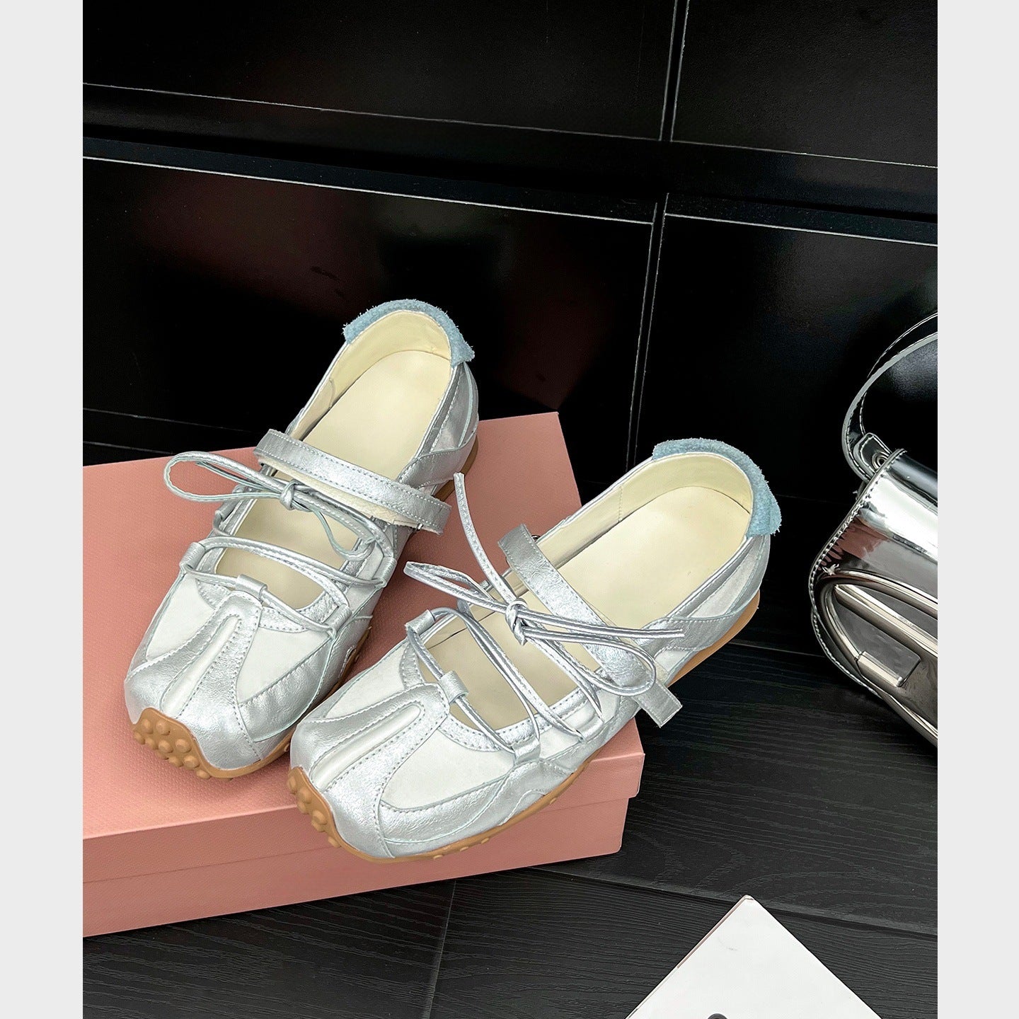 Damen Sneaker mit flexiblem Schnürsystem und atmungsaktivem Obermaterial Heidi Mode