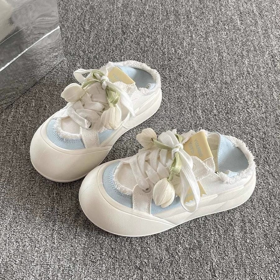 Damen Sneaker mit floralem Schnürsenkel und trendigem Design Heidi Mode