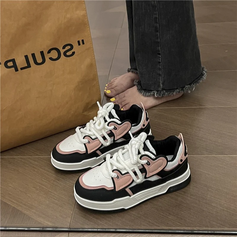 Damen Sneaker mit stylischem Design und komfortabler Passform Heidi Mode - Image 6