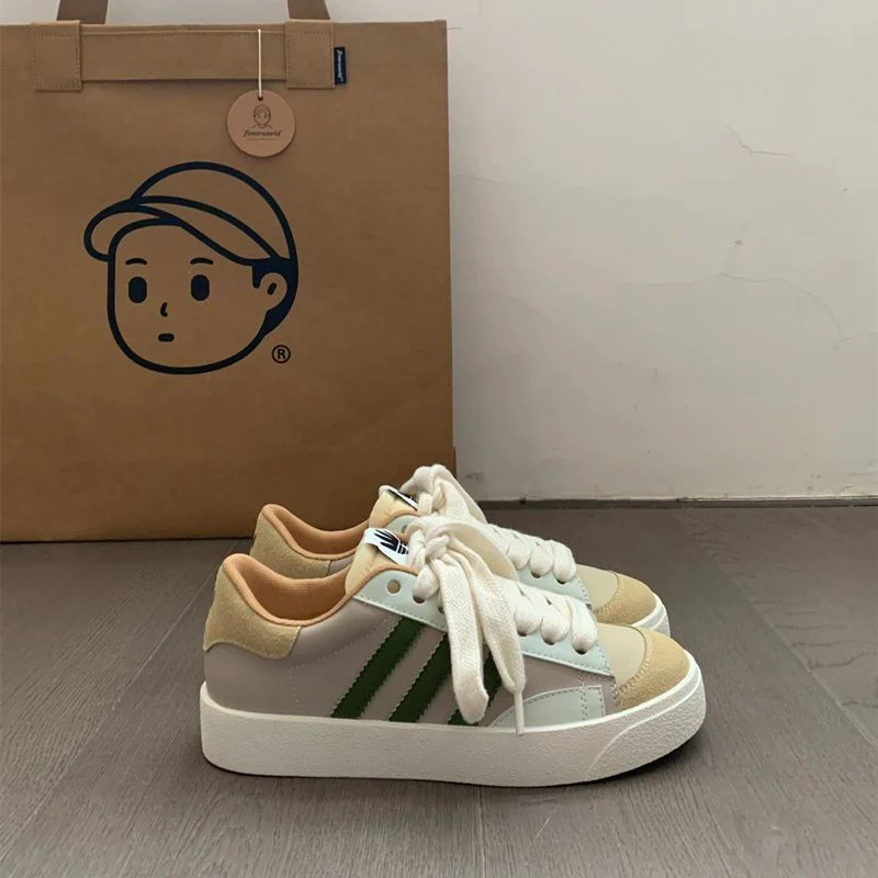 Damen Sneakers im sportlichen Retro-Look mit gepolsterter Sohle Heidi Mode - Image 3