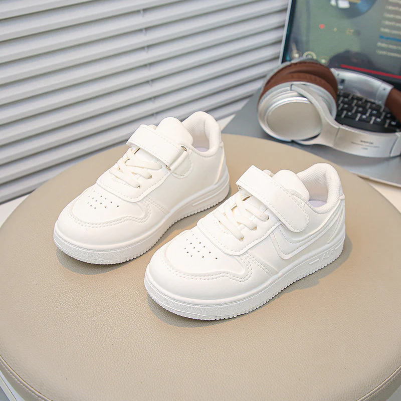 Damen Sneakers mit praktischen Klettverschluss und atmungsaktiver Einlegesohle Heidi Mode