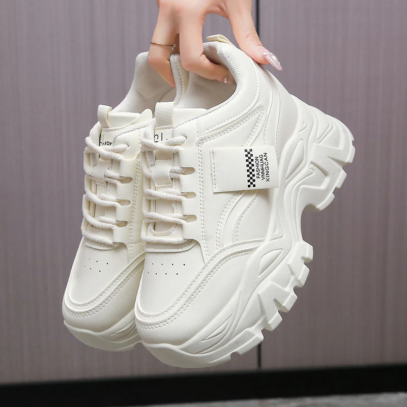 Damen Sportliche Chunky Sneakers mit gepolsterter Laufsohle und atmungsaktivem Obermaterial Heidi Mode - Image 4
