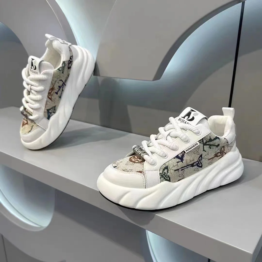 Damen Sportliche Chunky Sneakers mit innovativem Dämpfungssystem und atmungsaktivem Obermaterial Heidi Mode - Image 2
