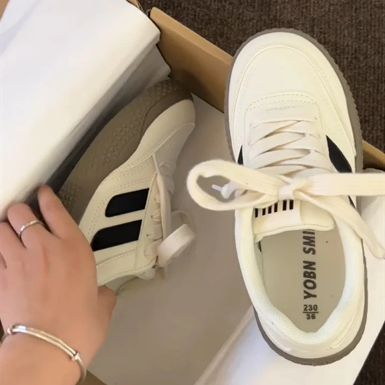 Damen Sportliche Freizeitsneaker mit rutschfester Sohle und ergonomischem Design Heidi Mode