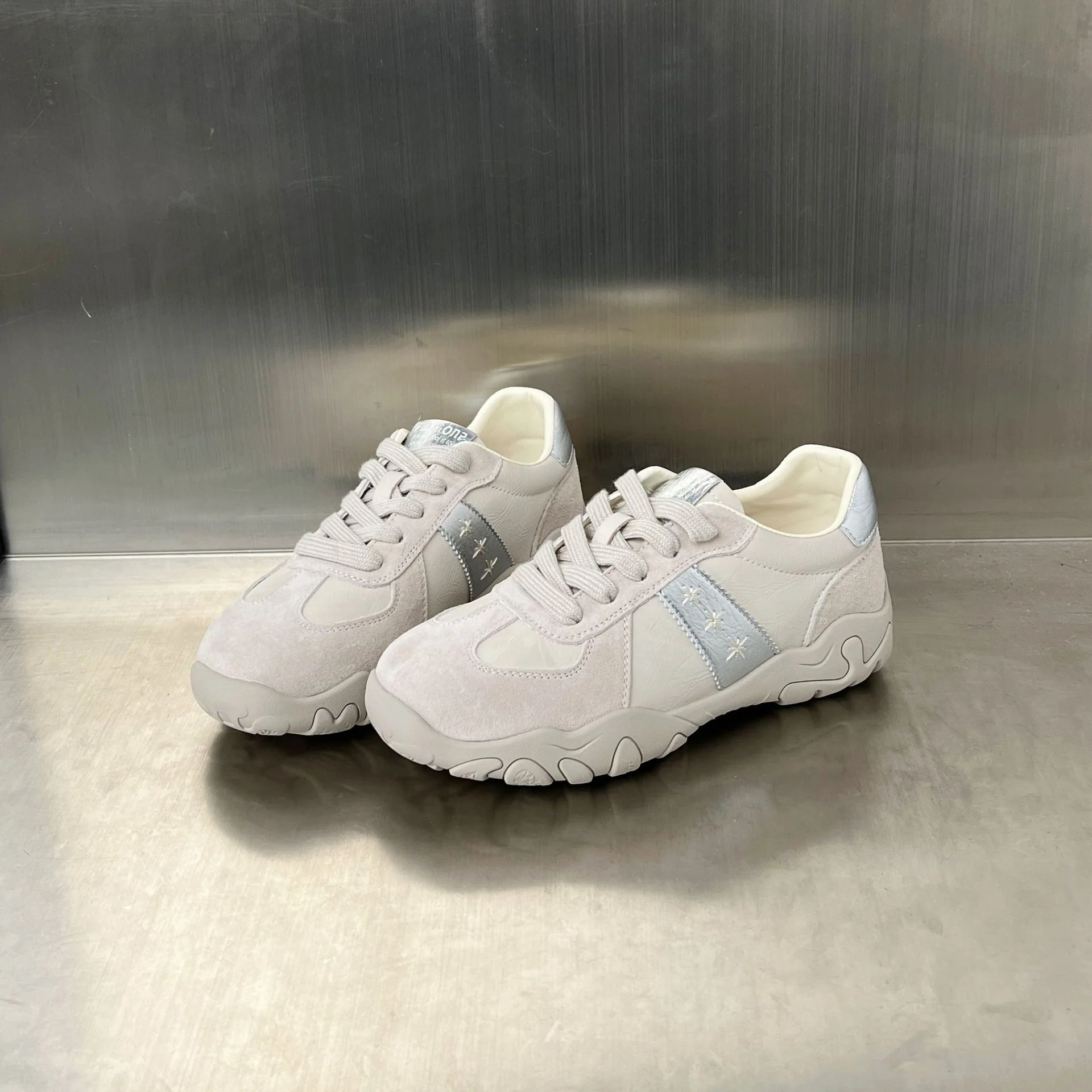 Damen Sportliche Sneaker mit atmungsaktivem Obermaterial und innovativer Dämpfungstechnologie Heidi Mode