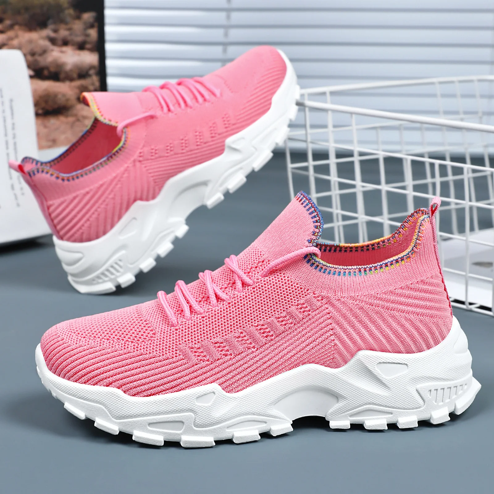 Damen Sportliche Sneaker mit elastischem Strickoberteil und dämpfender Sohle Heidi Mode