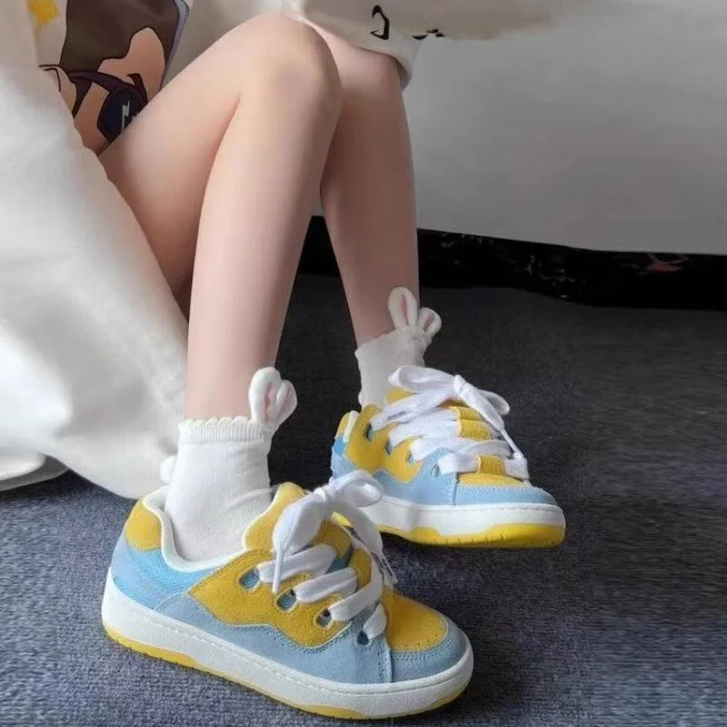 Damen Sportliche Sneaker mit verspielten Design-Elementen und bequemer Dämpfung Heidi Mode