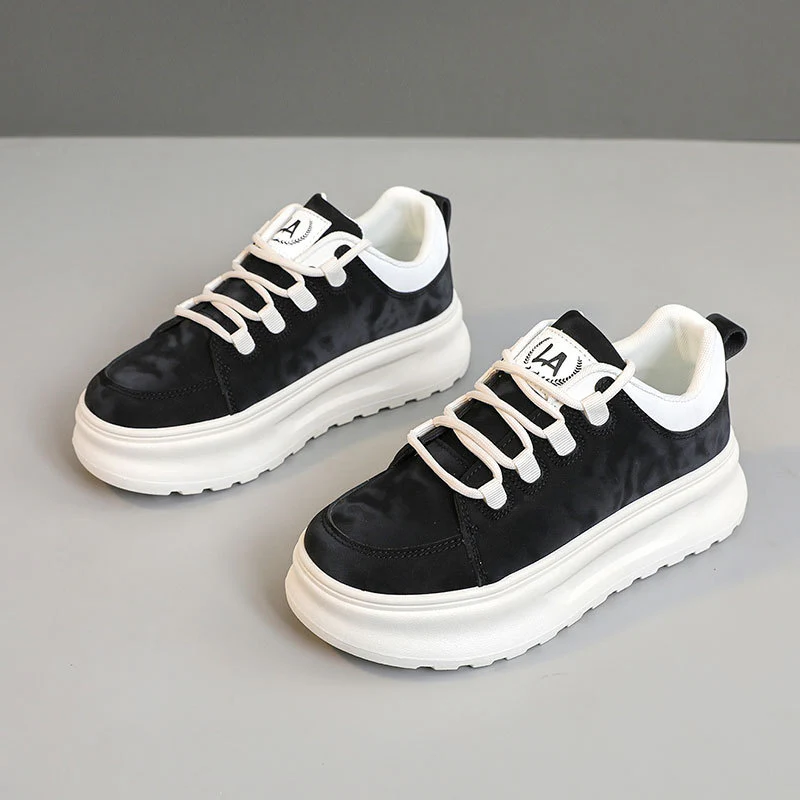 Damen sportliche Sneakers mit gedämpfter Laufsohle und atmungsaktivem Obermaterial Heidi Mode - Image 7