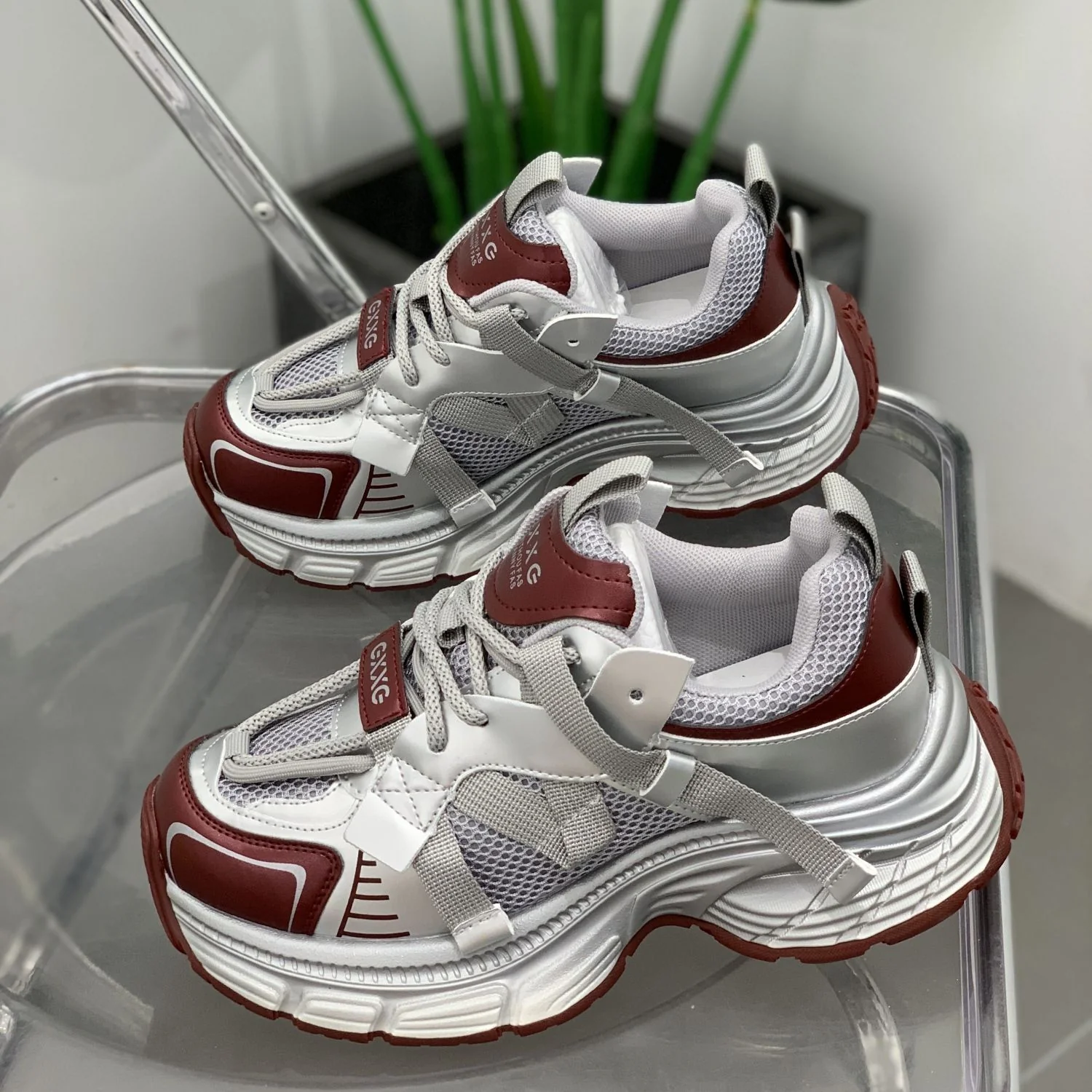 Damen Sportliche Sneakers mit strapazierfähigem Mesh-Obermaterial und innovativer Dämpfungstechnologie Heidi Mode