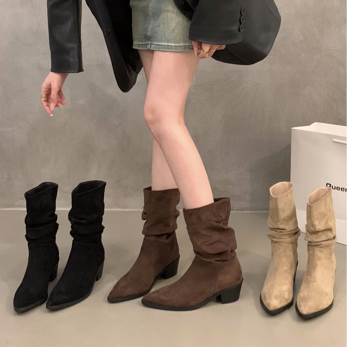 Damen Stiefeletten mit gerafftem Schaft und spitzem Fußteil Heidi Mode