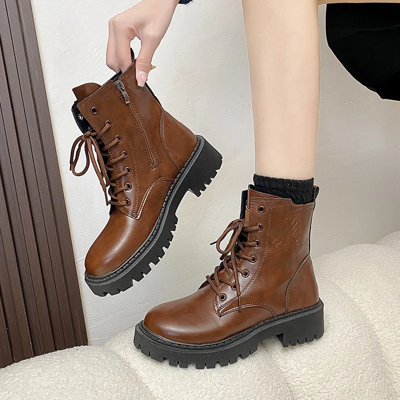 Damen Stiefeletten mit robustem Profil und modischem Leder-Heel Heidi Mode