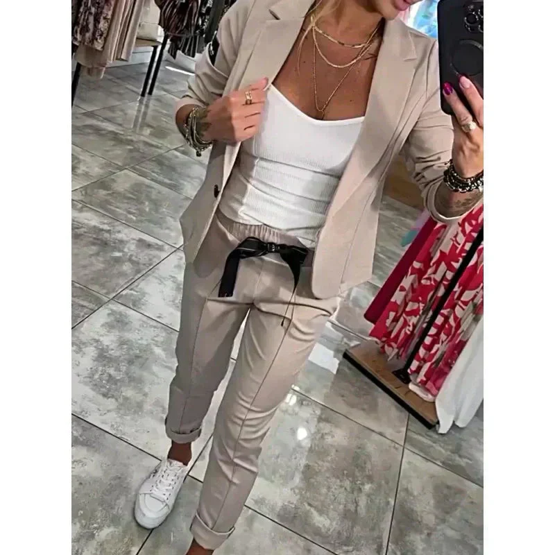 Heidi-Mode | 2-Teiliges Set Bestehend Aus Einem Lässigen Blazer und Einer Hose