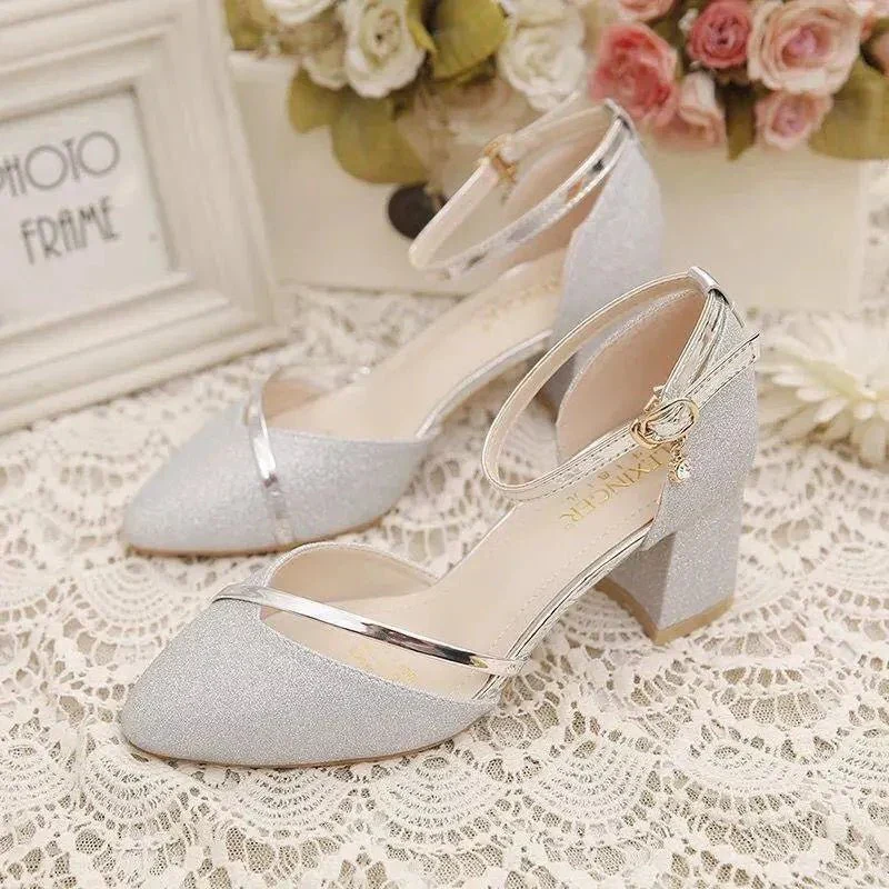 Heidi-Mode | Elegante Blockabsatzschuhe für Frauen Knöchelriemen