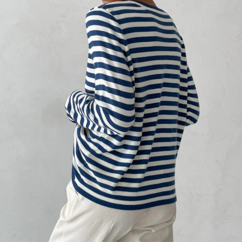 Heidi-Mode | Elegantes Gestreiftes T-Shirt - Image 5
